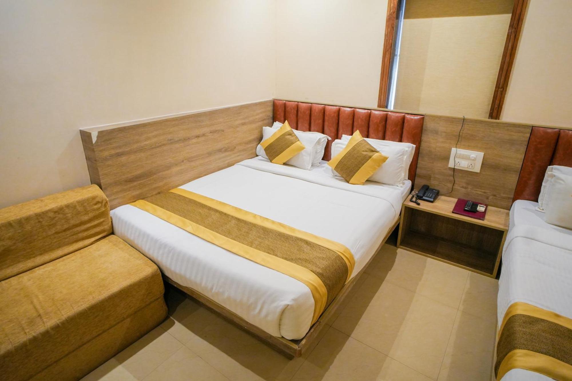 Hotel Skylink Hospitality Mahalaxmi Βομβάη Εξωτερικό φωτογραφία