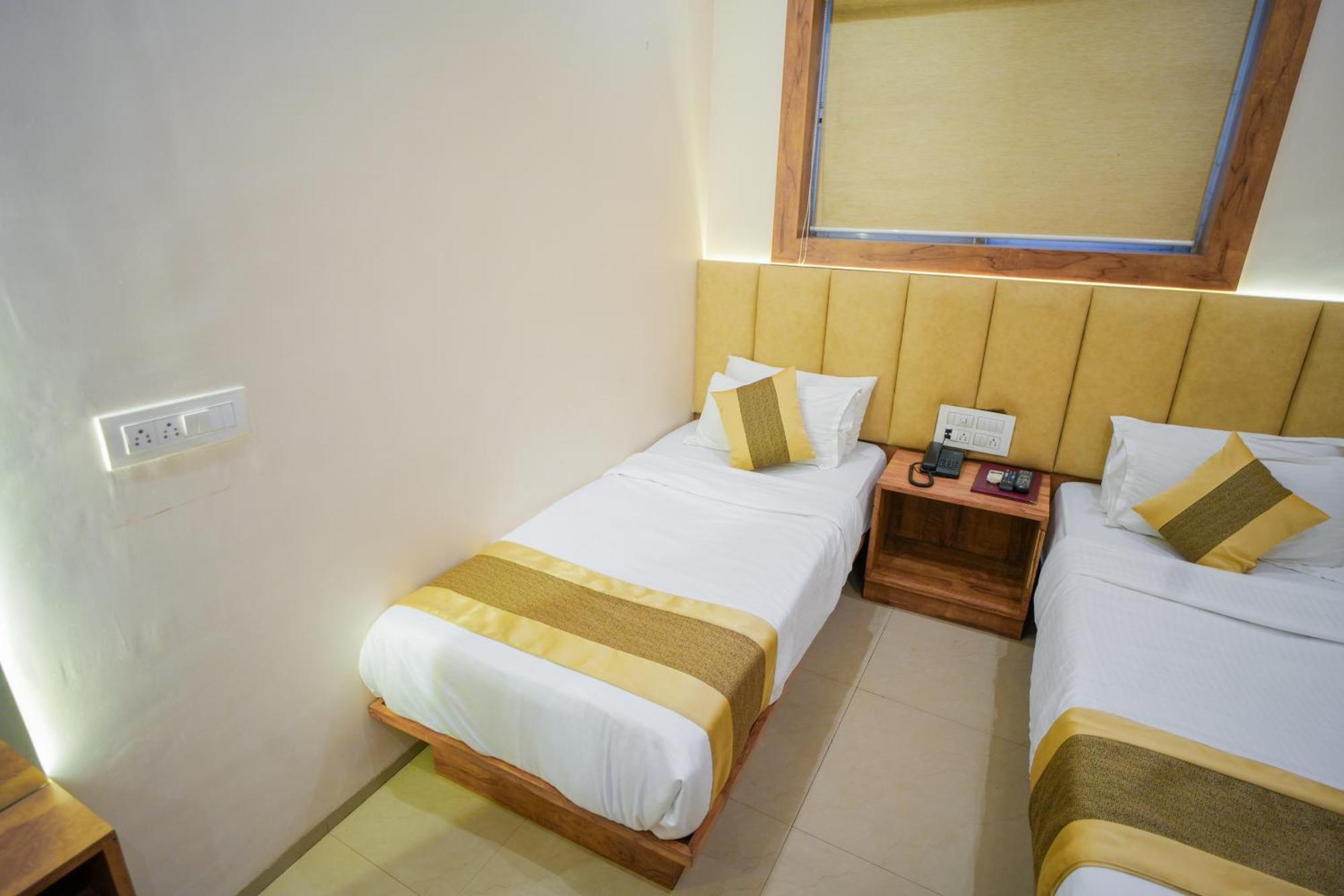 Hotel Skylink Hospitality Mahalaxmi Βομβάη Εξωτερικό φωτογραφία