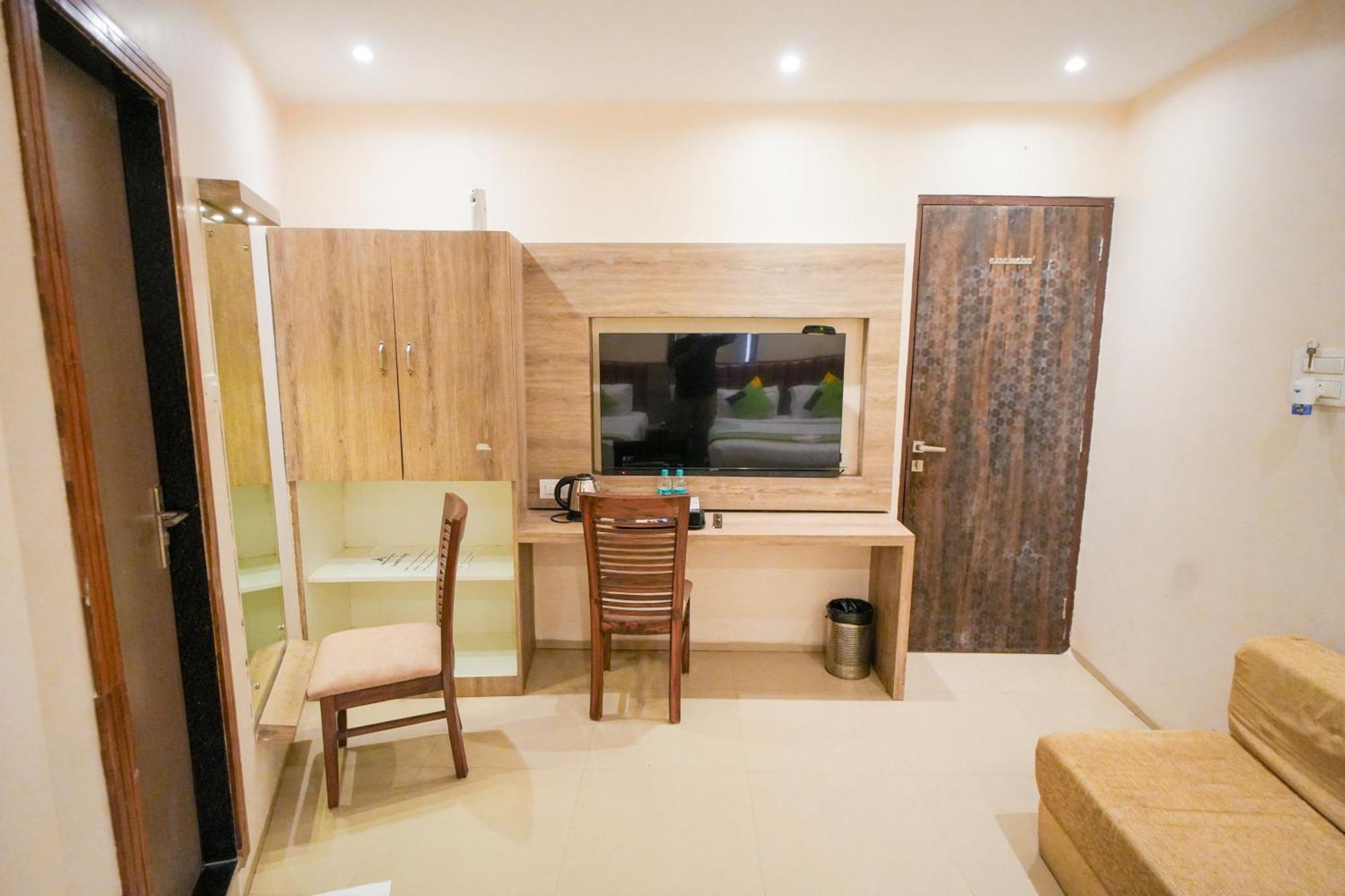 Hotel Skylink Hospitality Mahalaxmi Βομβάη Εξωτερικό φωτογραφία