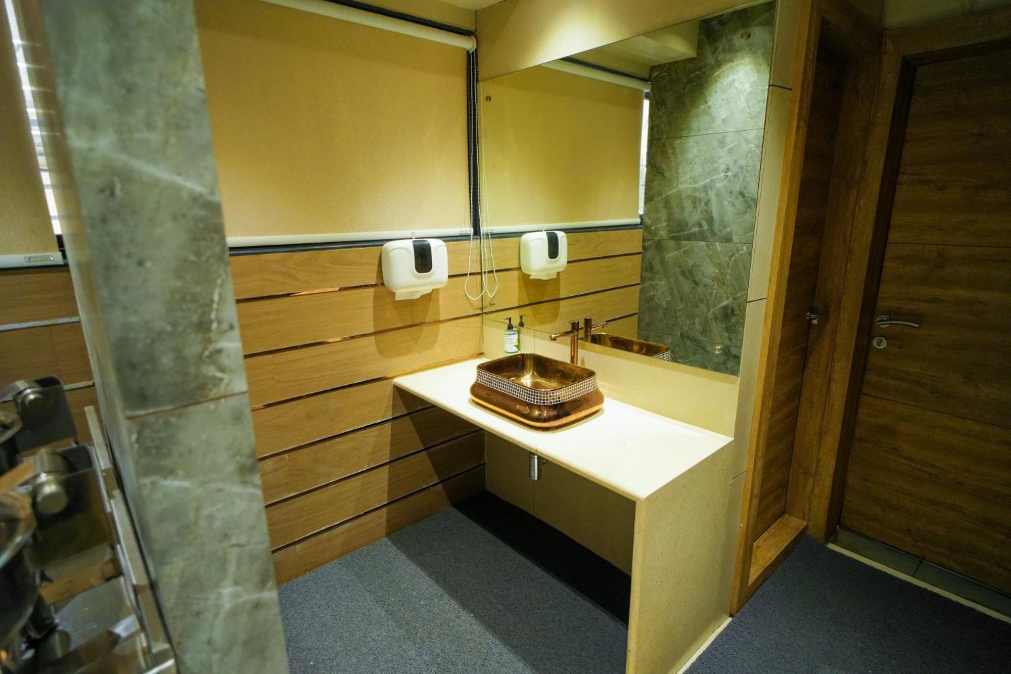 Hotel Skylink Hospitality Mahalaxmi Βομβάη Εξωτερικό φωτογραφία