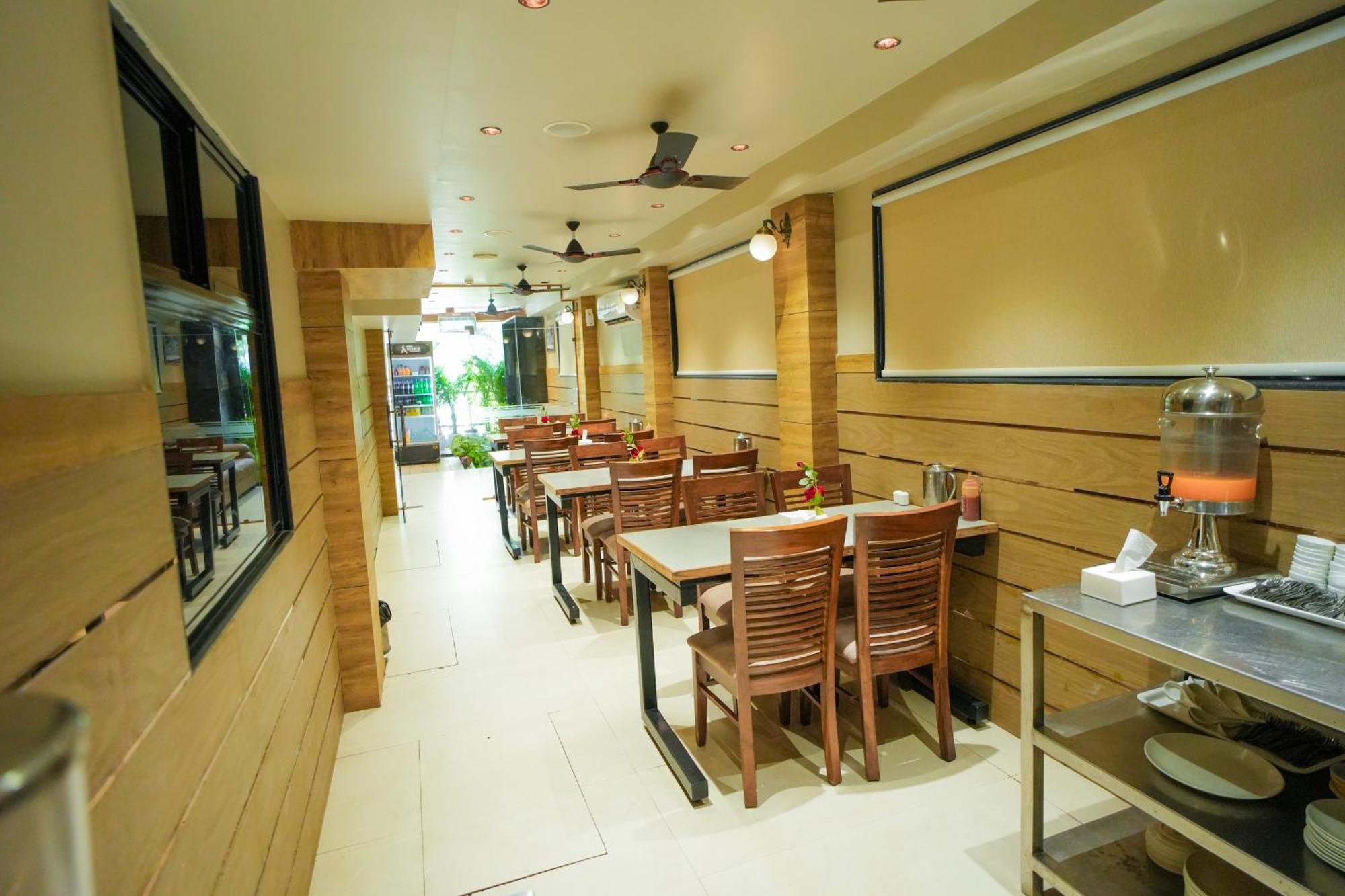 Hotel Skylink Hospitality Mahalaxmi Βομβάη Εξωτερικό φωτογραφία