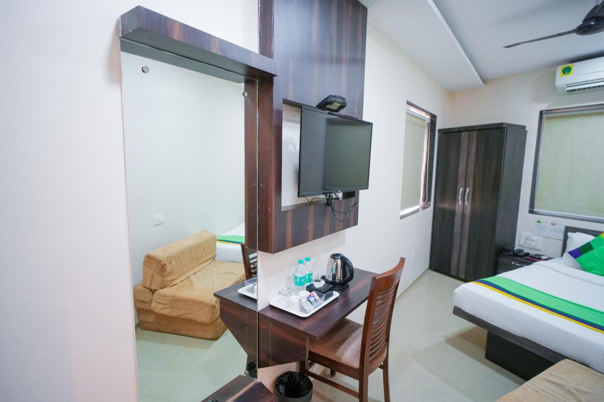 Hotel Skylink Hospitality Mahalaxmi Βομβάη Εξωτερικό φωτογραφία