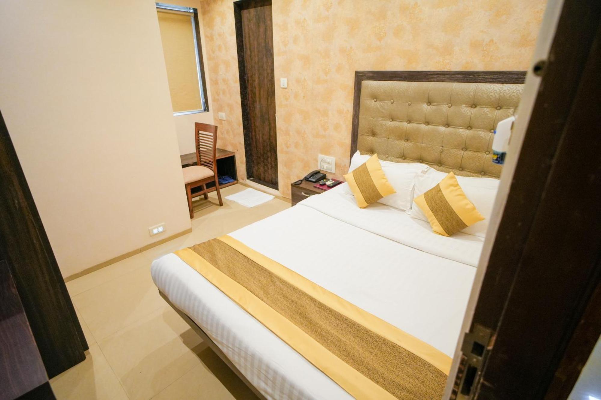 Hotel Skylink Hospitality Mahalaxmi Βομβάη Εξωτερικό φωτογραφία