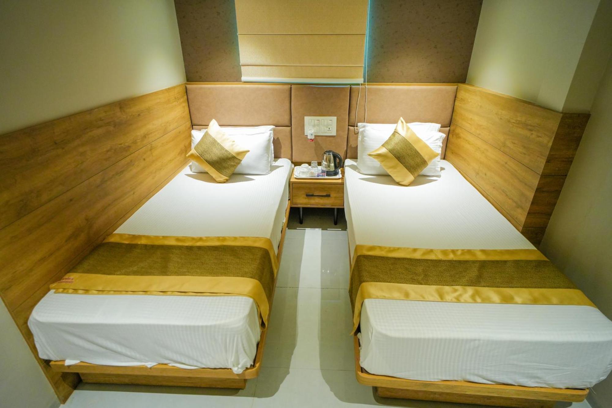 Hotel Skylink Hospitality Mahalaxmi Βομβάη Εξωτερικό φωτογραφία